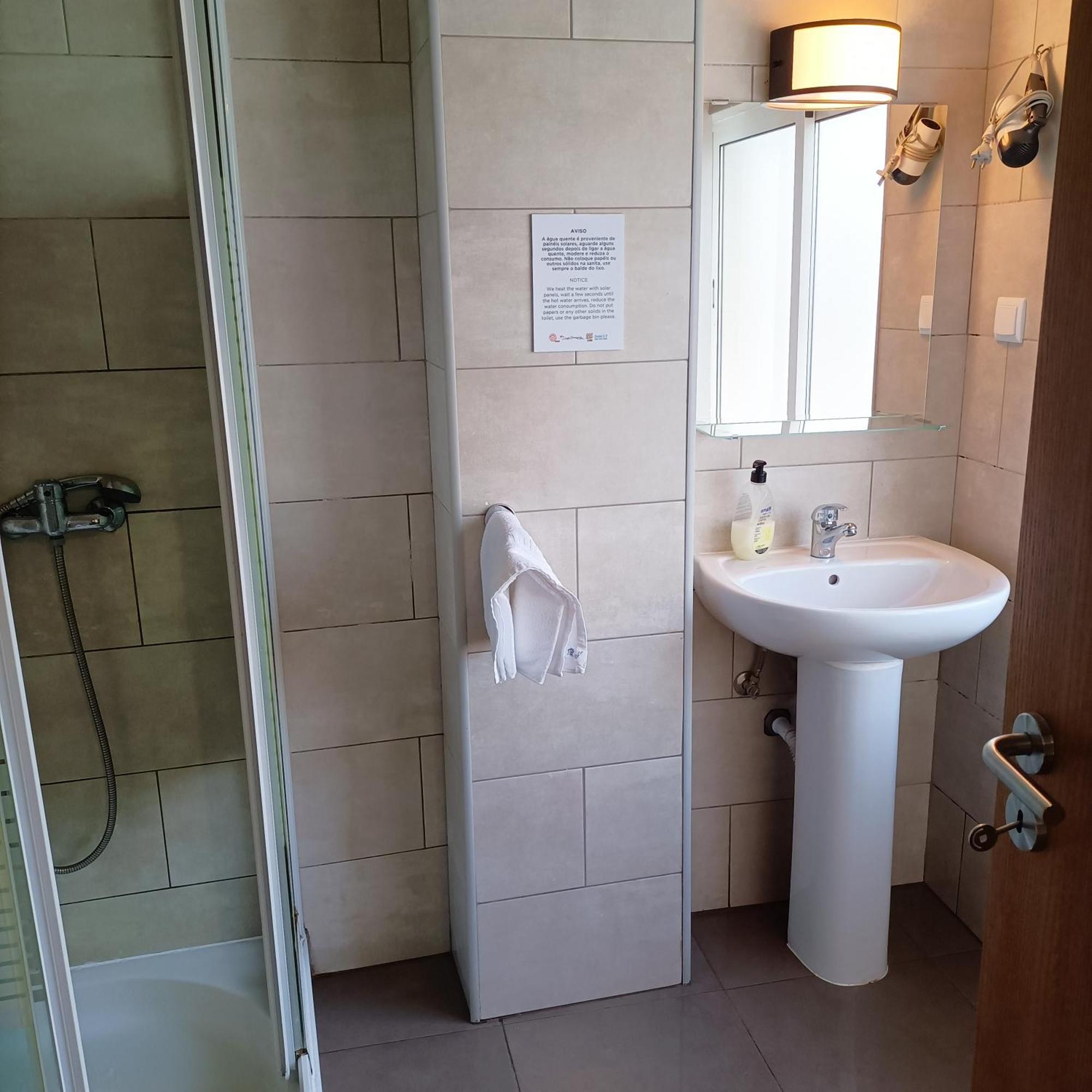 Good Vibes - Lagos Guesthouse Ngoại thất bức ảnh
