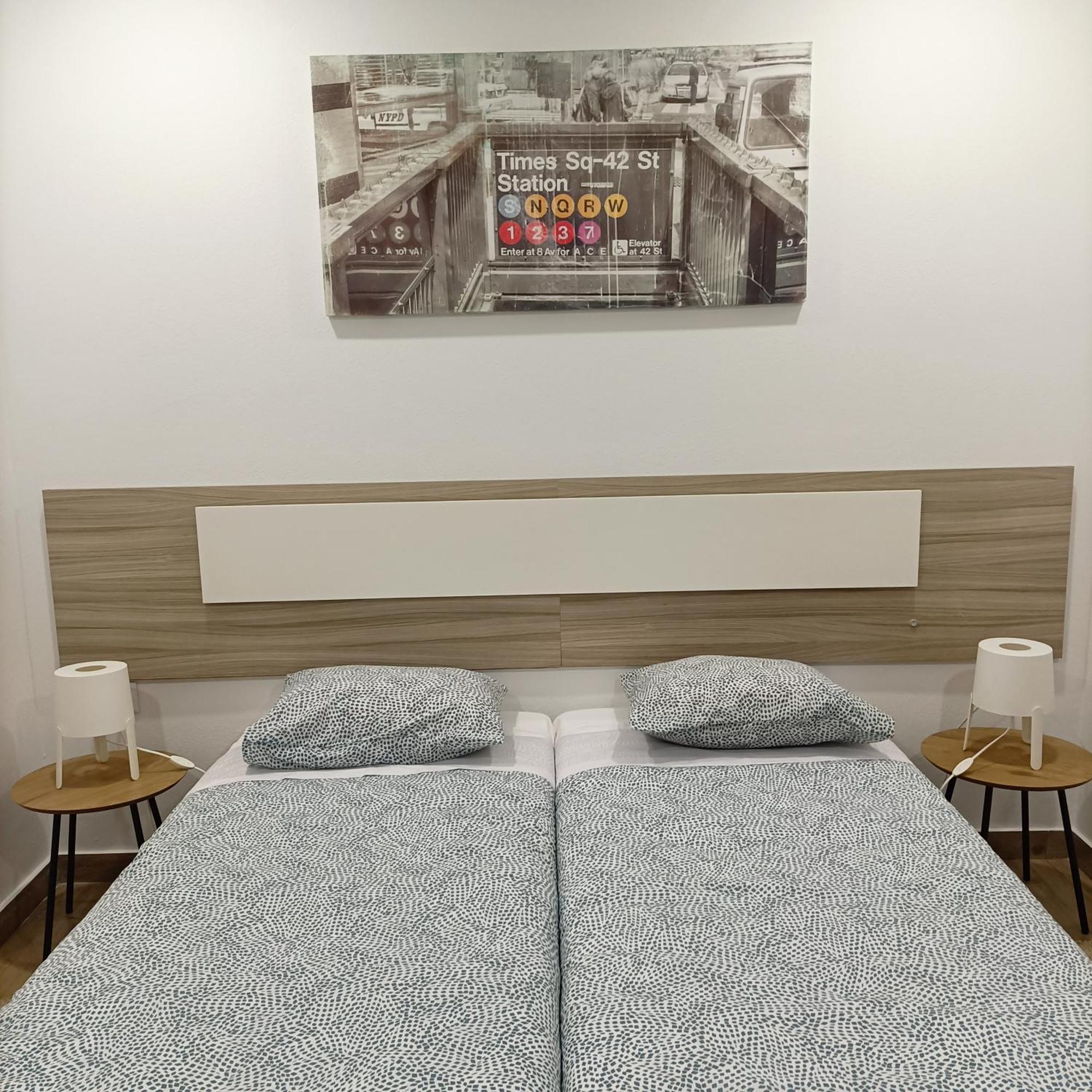 Good Vibes - Lagos Guesthouse Ngoại thất bức ảnh