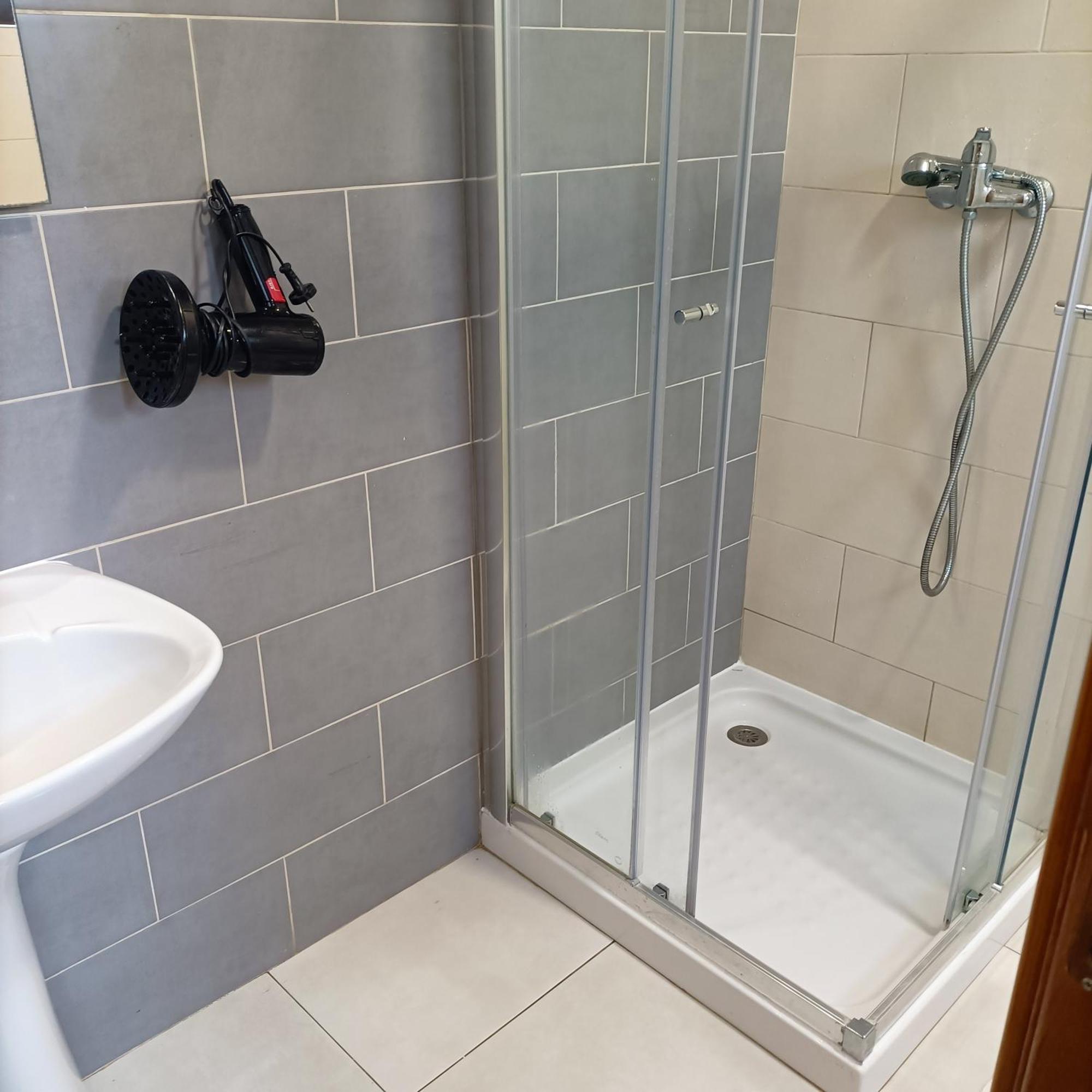 Good Vibes - Lagos Guesthouse Ngoại thất bức ảnh