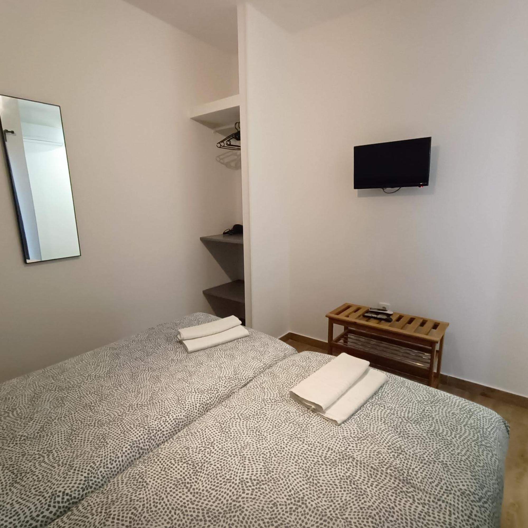 Good Vibes - Lagos Guesthouse Ngoại thất bức ảnh