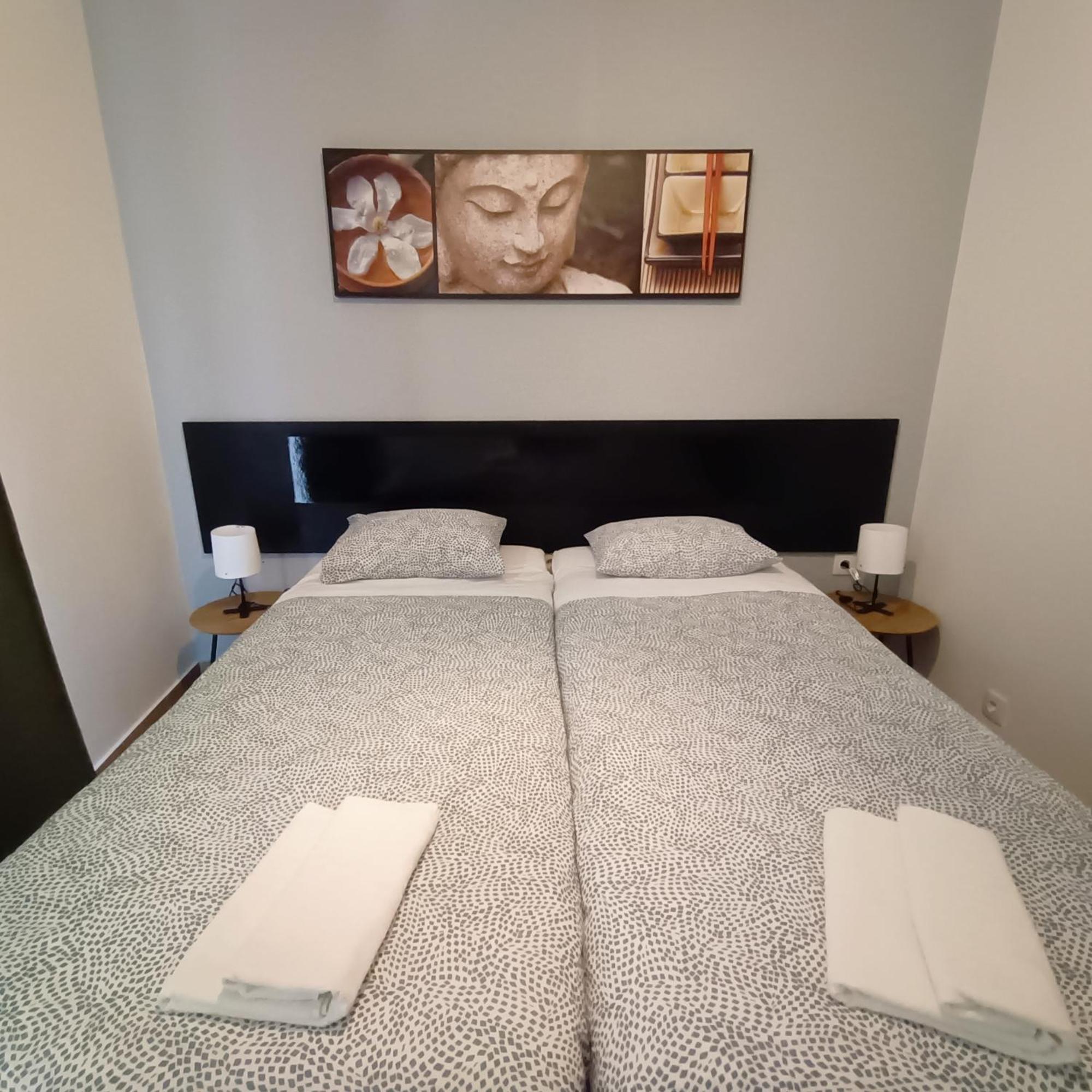 Good Vibes - Lagos Guesthouse Ngoại thất bức ảnh